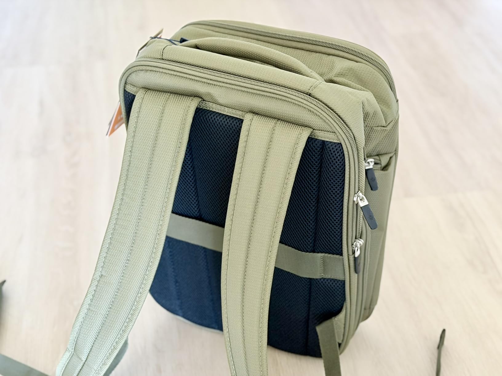 Très bon sac, mais un peu juste