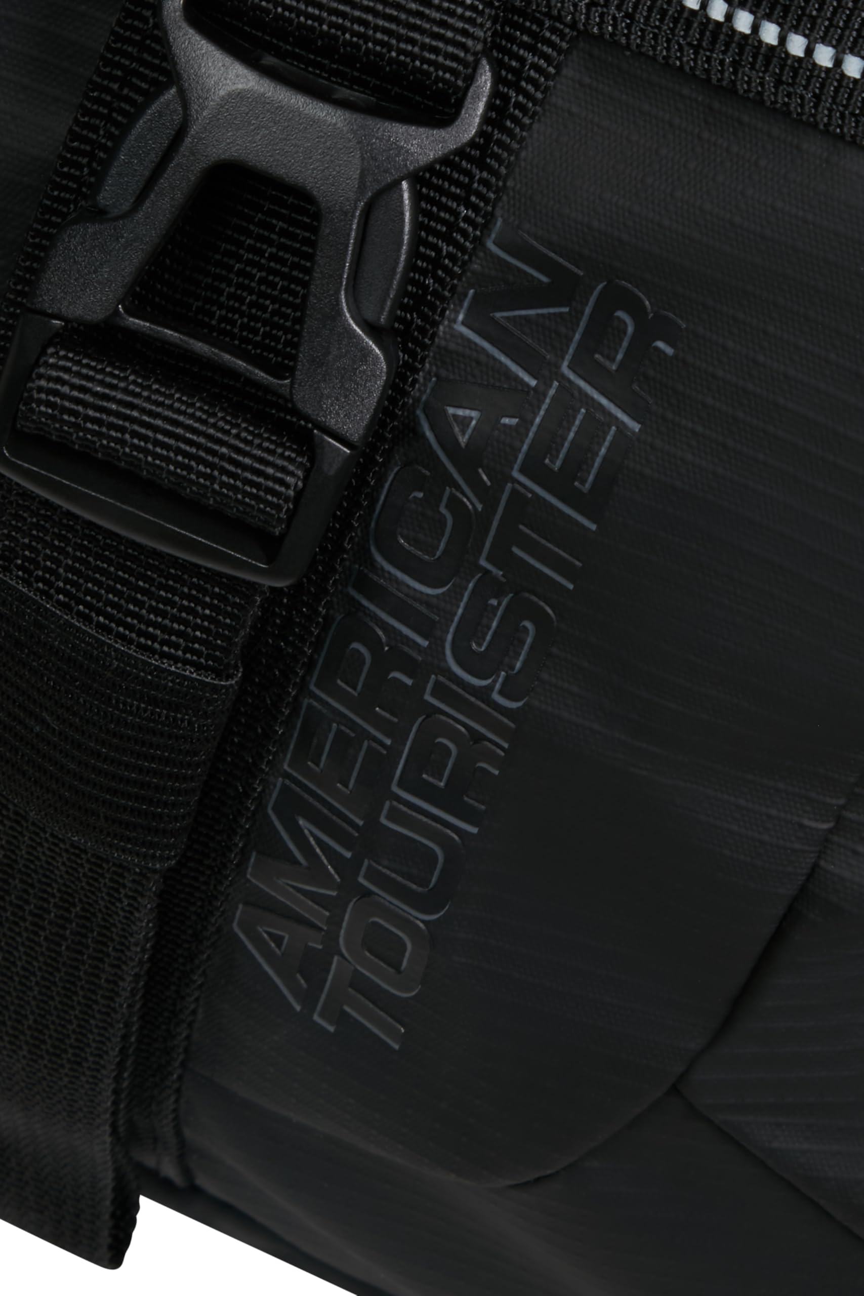 american-tourister-upventure-sac-de-voyage-sac-dos-56-l-noir image 5