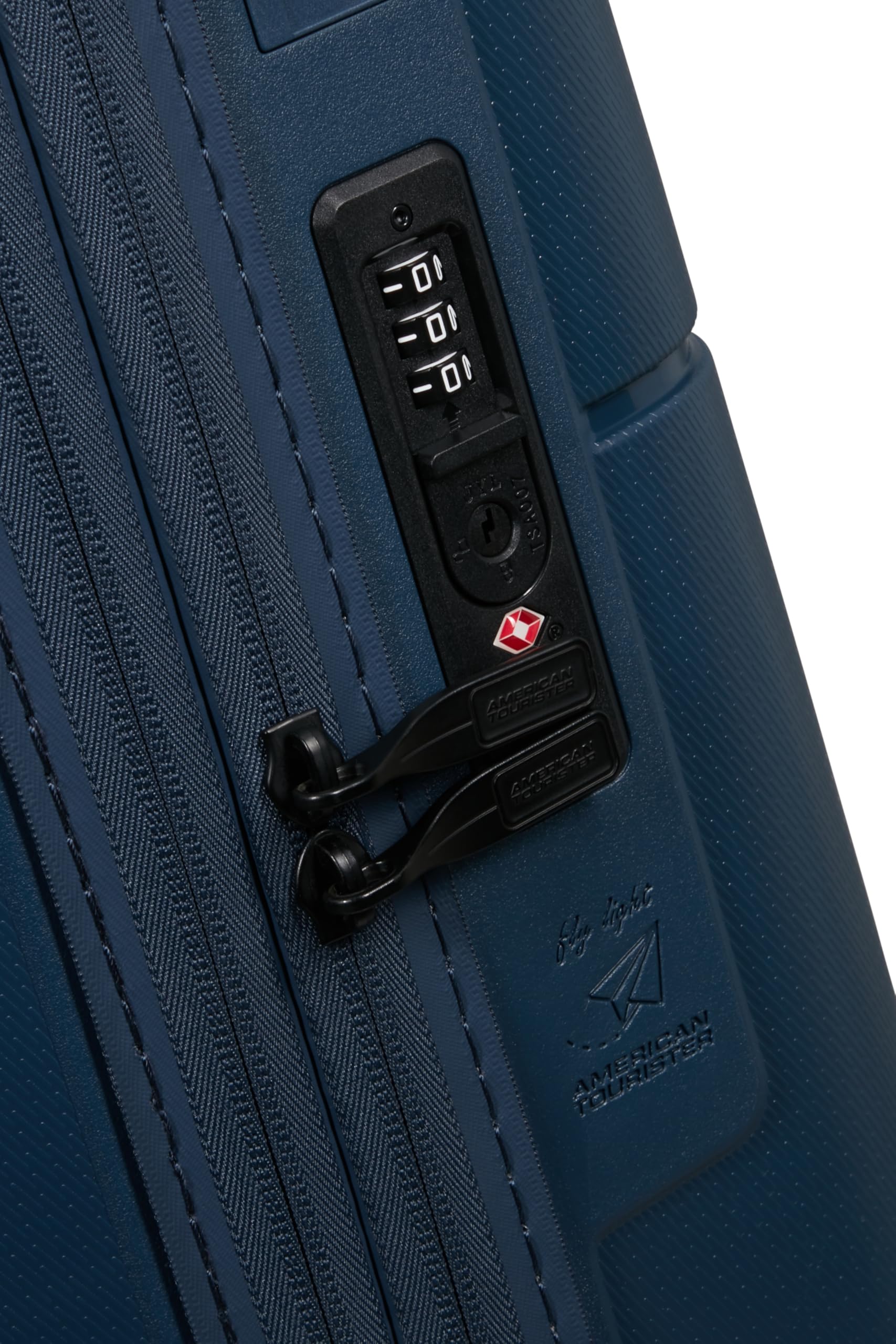 american-tourister-dashpop-disney-valise-cabine-rigide-extensible-55x40x20-23-cm image 7