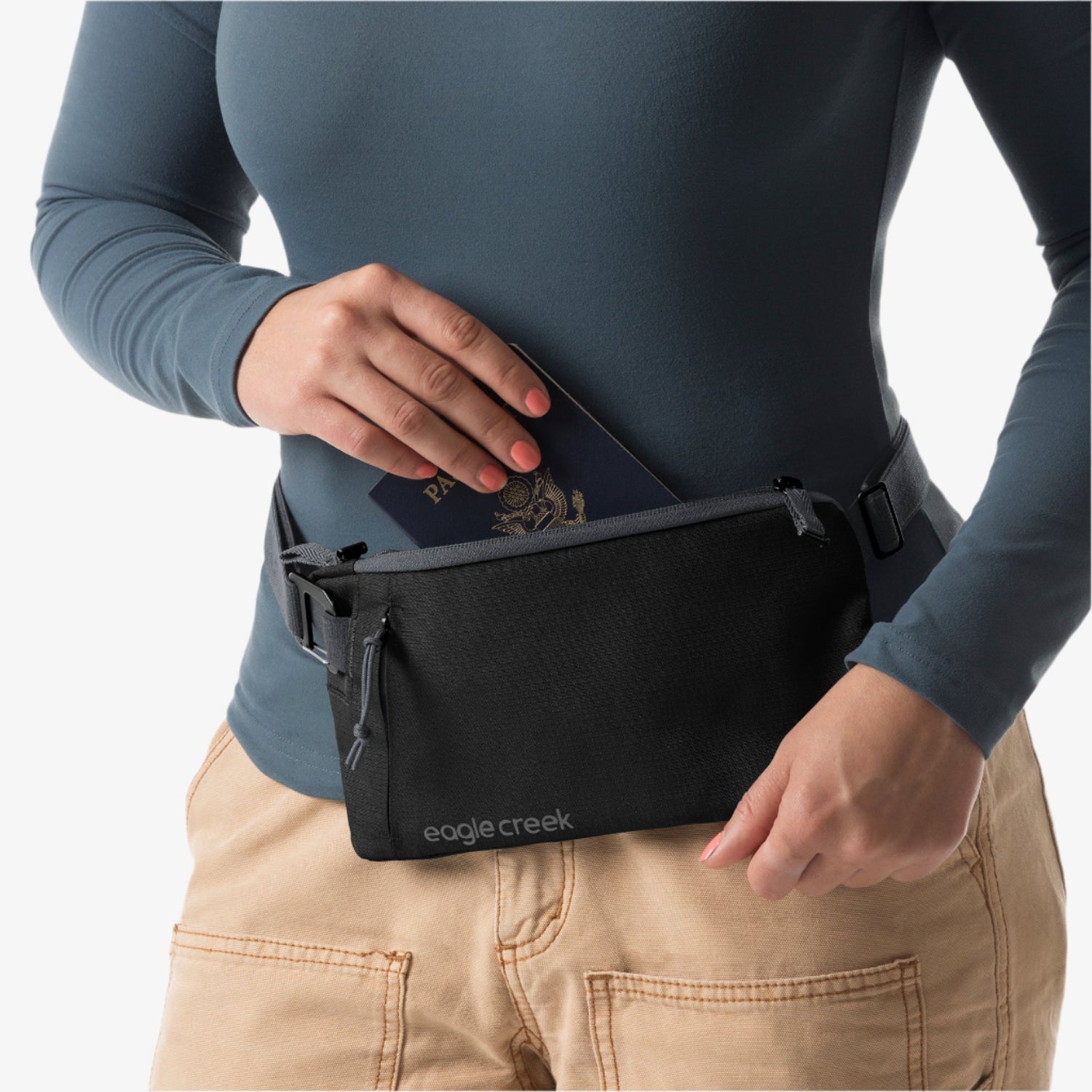 eagle-creek-stash-rfid-sac-banane-avec-protection-rfid-pour-passeport-cartes-et- image 2